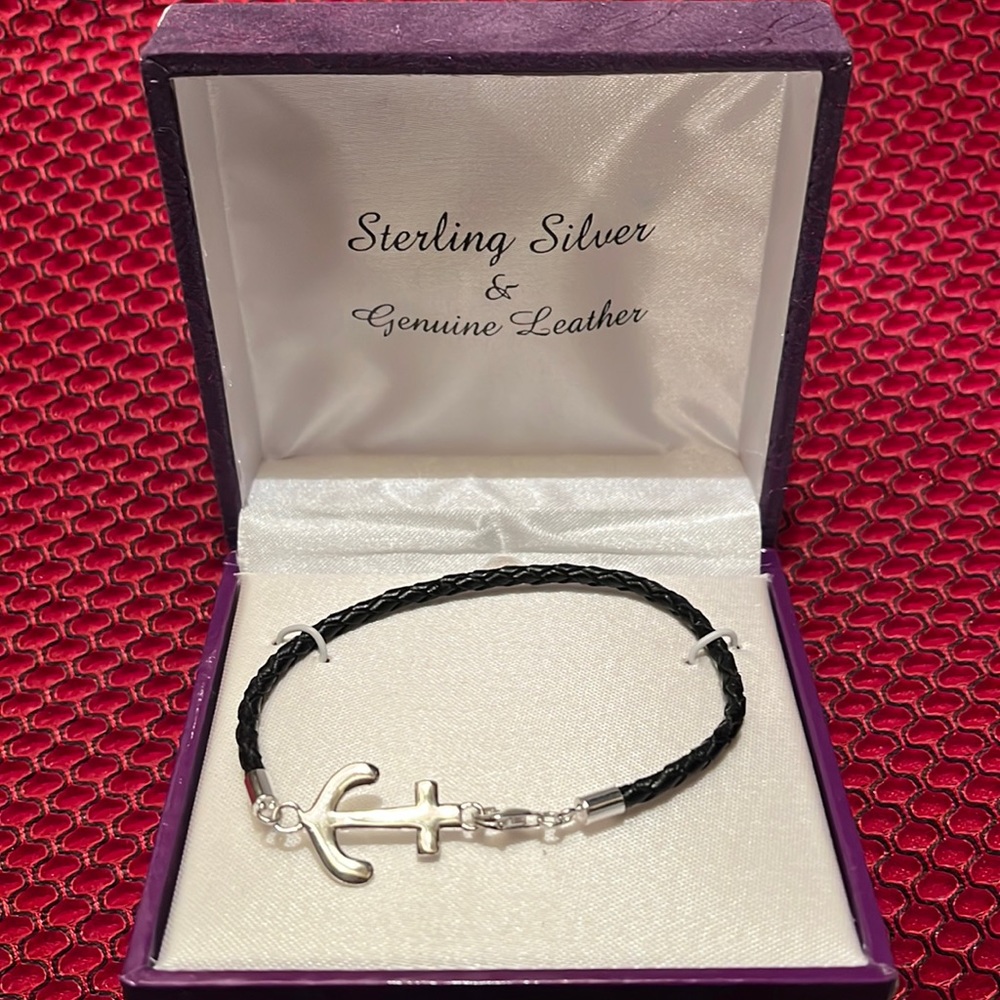 Anchor leather bracelet
